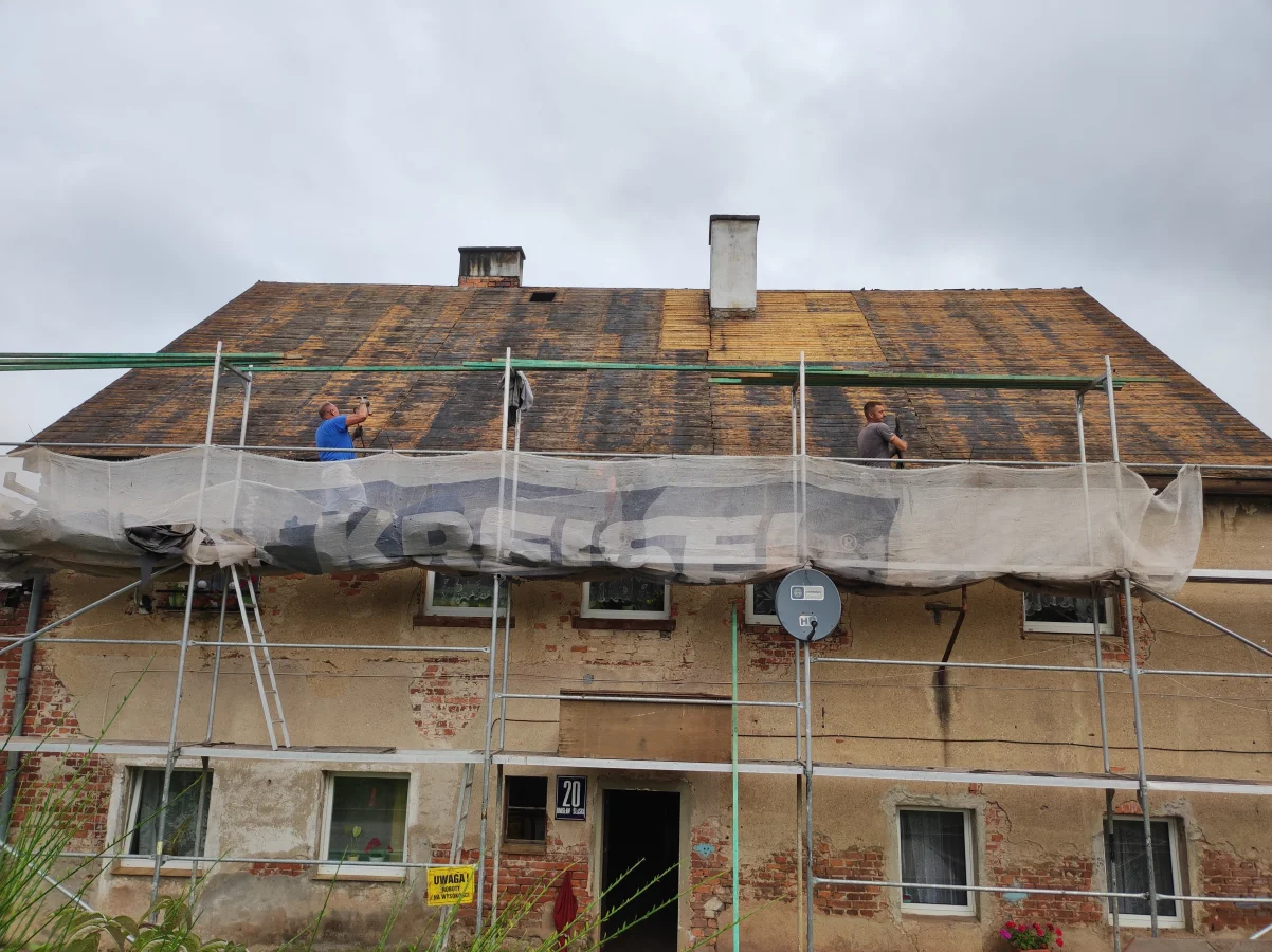 Remont dachu - Unisław Śl. 20