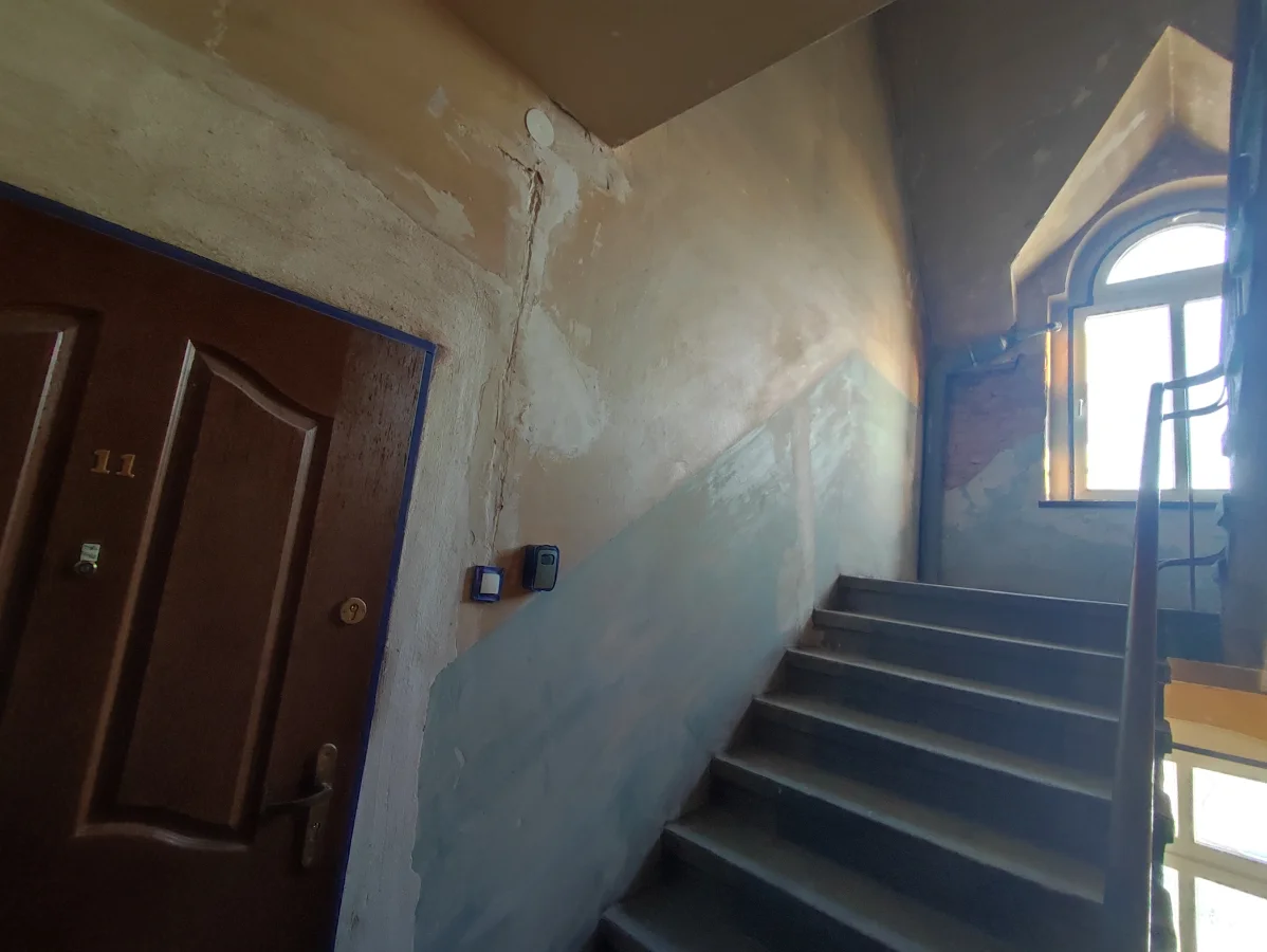 Klatka schodowa przed remontem