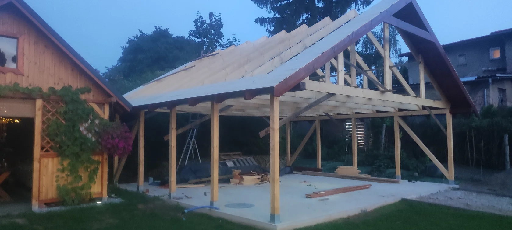 Budowa garażu szkieletowego